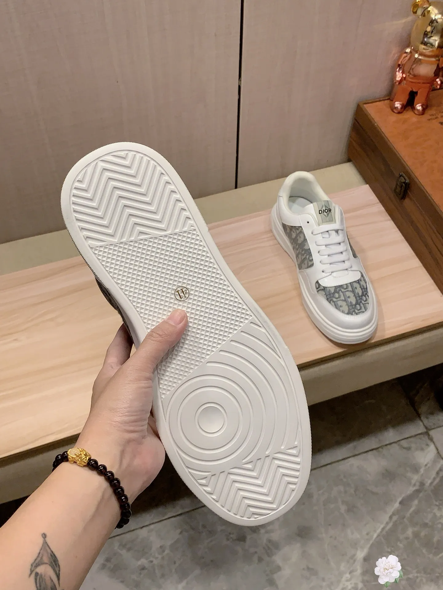 Men's men's shoes💰420💰💰🎩🎩[Lightning][Lightning] "Dior DIOR*" latest • popular casual shoes, top brand [seduce] luxury ~ purchasing agency, top ~ quality. [Strong] The upper is made of imported breathable cowhide with fabric material ➕ Breathable sheepskin feet (•) and fine workmanship. The original stylish and stylish soft rubber wear-resistant and non-slip outsole is light and comfortable on the feet. The real thing looks better when photographed in person. 111: code: 38-44, 3️⃣ colors selected